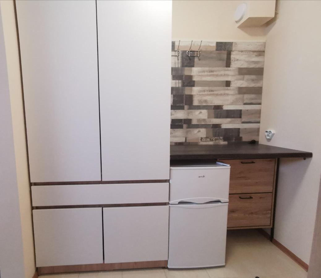 Къмпинг Градина - Апартамент С Две Спални В К-С Черноморска Звезда Apartment Chernomorets Exterior photo